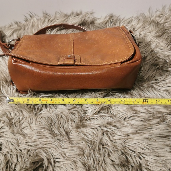Giani Bernini Cognac Smooth Leather Fold Over Flap Shoulder Bag - Picture 9 of 10
